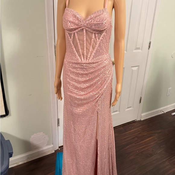 Dresses & Skirts - Blush Pink Sequin Prom Dress